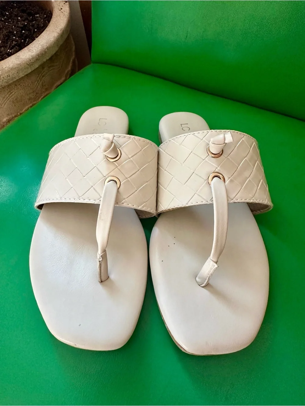 LC Lauren Conrad White Woven Toe-Post Slide Sandals